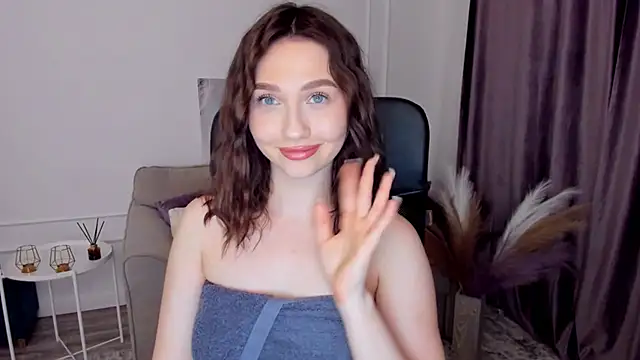 Snapshot of GracefulLook chatting on March 11, 5:24 pm GracefulLook online show from March 11, 5:24 pm