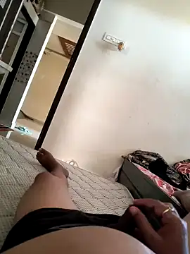 Snapshot of rajstrip12650 chatting on February 6, 10:26 am rajstrip12650 online show from February 6, 10:26 am