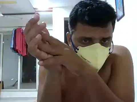 Snapshot of rajstrip12650 chatting on February 6, 1:32 pm rajstrip12650 online show from February 6, 1:32 pm