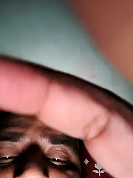 Snapshot of rajstrip12650 chatting on March 18, 6:37 pm rajstrip12650 online show from March 18, 6:37 pm