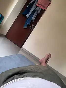 Snapshot of rajstrip12650 chatting on September 14, 9:52 am rajstrip12650 online show from September 14, 9:52 am