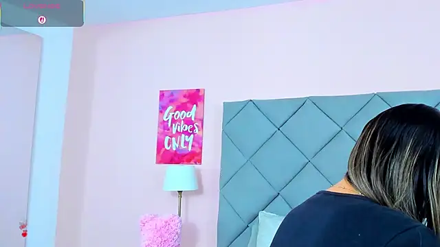 Snapshot of TaylorEvanss chatting on November 19, 7:47 pm TaylorEvanss online show from November 19, 7:47 pm