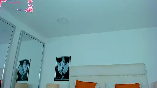 TaylorEvanss online show from July 1, 7:35 pm