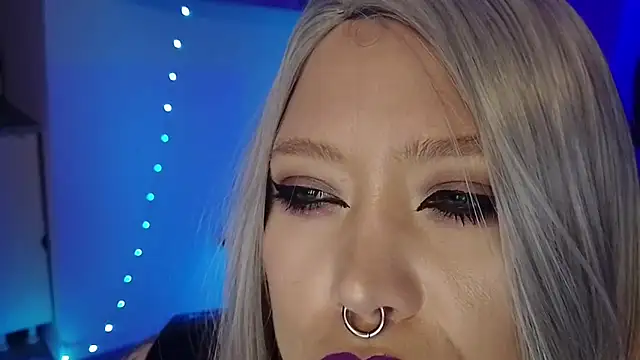 wickedxqueen online show from November 2, 10:34 pm