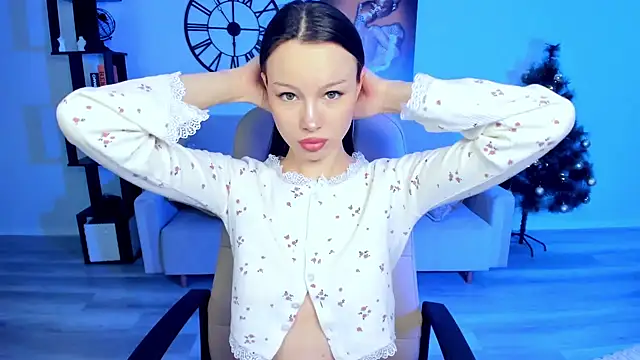 KaitieLove online show from December 28, 5:14 pm