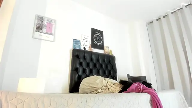 JohanyLatino online show from January 24, 6:04 pm