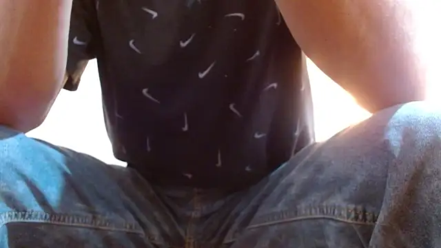 JohanyLatino online show from June 15, 9:17 pm