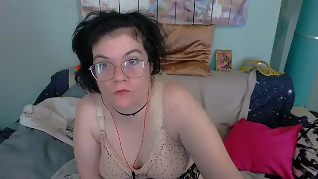 EverlyRays online show from November 13, 4:06 pm