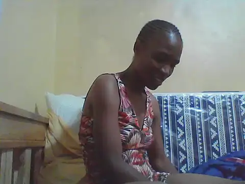 Snapshot of Smillie_prety chatting on March 18, 1:03 pm Smillie prety online show from March 18, 1:03 pm