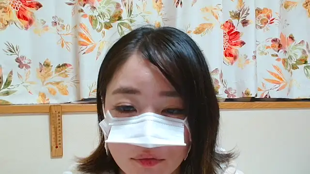 liliyRiSAcha-n online show from November 12, 7:31 am