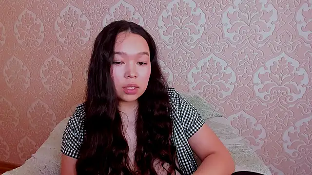 Snapshot of Kris_top_Lee chatting on April 14, 8:42 am Kris top Lee online show from April 14, 8:42 am