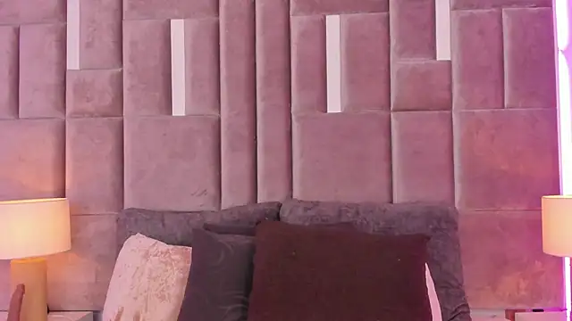 kityangelss online show from January 7, 11:56 pm