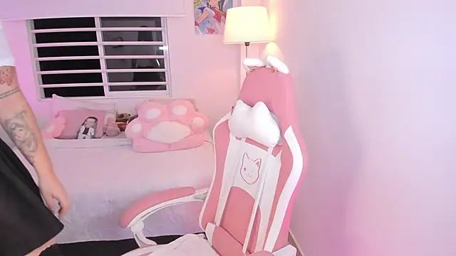 kityangelss online show from March 17, 11:43 pm