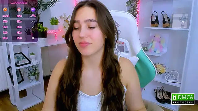  Eliizabeth  online show from December 13, 9:31 pm