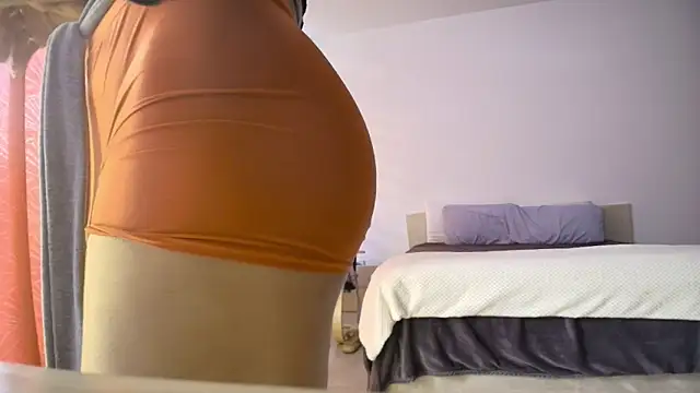 Snapshot of roxana_collins chatting on March 13, 11:39 am roxana collins online show from March 13, 11:39 am