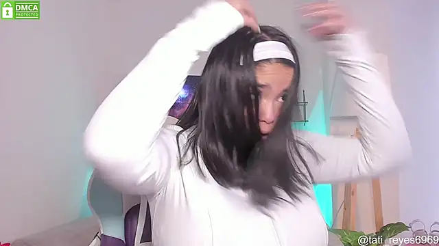 tati reyess online show from September 26, 1:48 pm