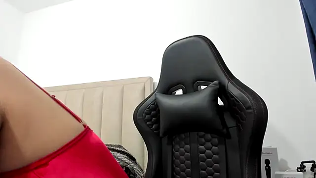 Snapshot of Chloemiller89 chatting on October 9, 11:03 pm Chloemiller89 online show from October 9, 11:03 pm