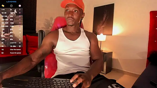 Snapshot of DannSmmith chatting on March 4, 12:44 pm DannSmmith online show from March 4, 12:44 pm