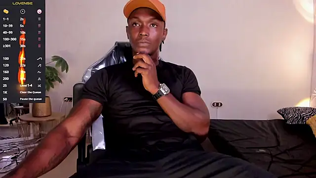 Snapshot of DannSmmith chatting on March 21, 10:06 am DannSmmith online show from March 21, 10:06 am