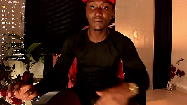 Snapshot of DannSmmith chatting on November 10, 11:53 am DannSmmith online show from November 10, 11:53 am