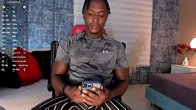 Snapshot of DannSmmith chatting on July 25, 3:59 am DannSmmith online show from July 25, 3:59 am