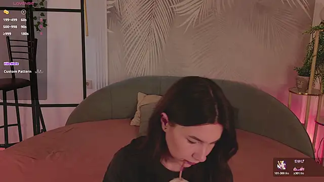 Marie Diaze online show from June 4, 5:13 am