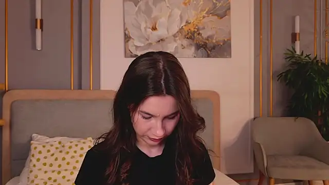 Marie Diaze online show from July 10, 6:10 pm
