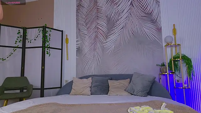 Marie Diaze online show from July 25, 5:16 am
