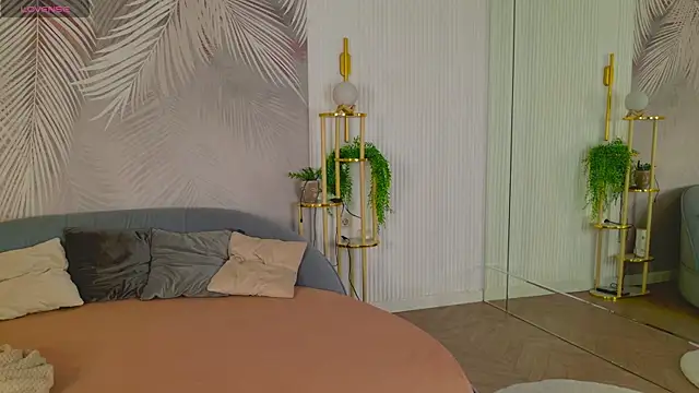 Marie Diaze online show from July 29, 5:16 am