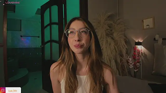 Snapshot of lua_ferch__ chatting on January 17, 4:36 pm lua ferch online show from January 17, 4:36 pm