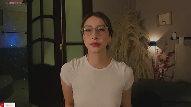 Snapshot of lua_ferch__ chatting on February 15, 12:54 pm lua ferch online show from February 15, 12:54 pm