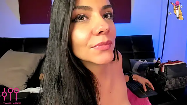 Samara Kim online show from January 12, 7:00 am