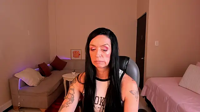 Kristen Garner online show from July 9, 7:40 pm