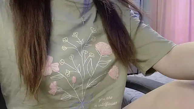 Snapshot of Viktoriiya_bald chatting on March 2, 12:01 pm Viktoriiya bald online show from March 2, 12:01 pm