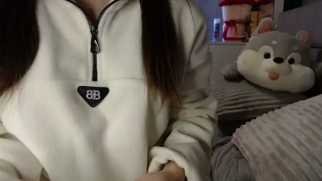 Snapshot of Viktoriiya_bald chatting on March 3, 1:09 pm Viktoriiya bald online show from March 3, 1:09 pm