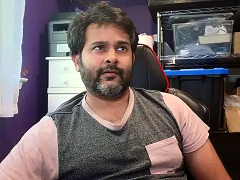 Sakhtlaundaz online show from October 9, 7:45 pm