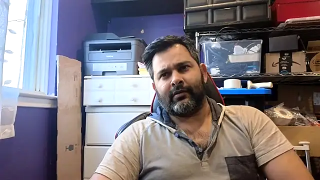 Snapshot of Sakhtlaundaz chatting on February 26, 9:25 pm Sakhtlaundaz online show from February 26, 9:25 pm