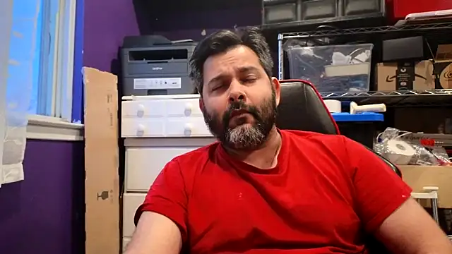 Snapshot of Sakhtlaundaz chatting on March 9, 11:47 am Sakhtlaundaz online show from March 9, 11:47 am