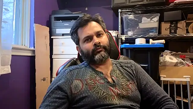 Snapshot of Sakhtlaundaz chatting on March 15, 11:00 pm Sakhtlaundaz online show from March 15, 11:00 pm