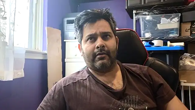 Snapshot of Sakhtlaundaz chatting on March 25, 2:01 pm Sakhtlaundaz online show from March 25, 2:01 pm