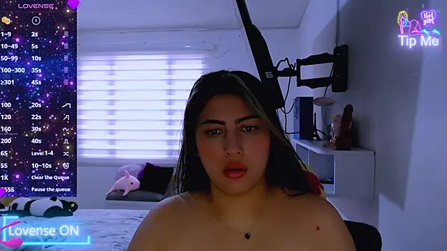 siddhixxx 592 online show from June 25, 6:34 pm