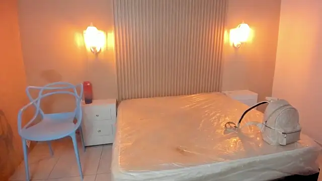 EmilyEvans7 online show from September 26, 3:38 pm