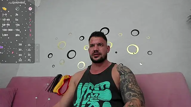 musclemonster31 online show from January 9, 11:24 pm