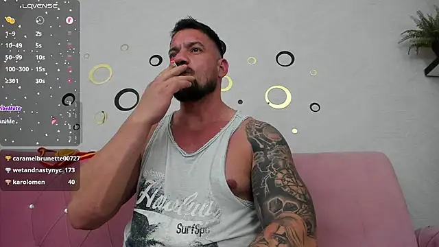 musclemonster31 online show from January 10, 11:39 pm