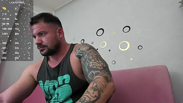 musclemonster31 online show from January 25, 9:35 pm