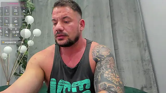 musclemonster31 online show from February 23, 8:28 am