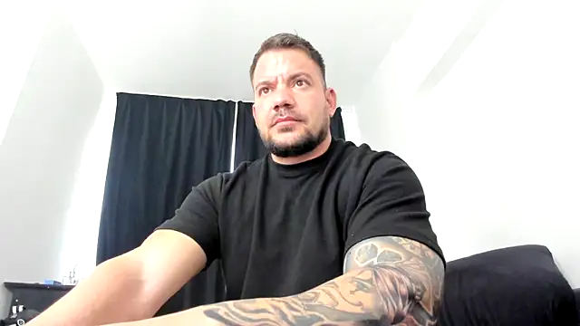 musclemonster31 online show from February 28, 11:47 am