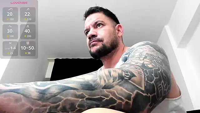 musclemonster31 online show from February 16, 1:57 am