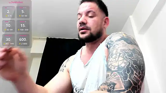 musclemonster31 online show from February 24, 8:34 am