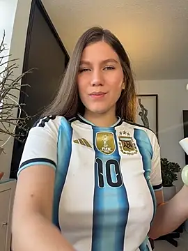 AmelieLaurent  online show from July 10, 12:52 pm